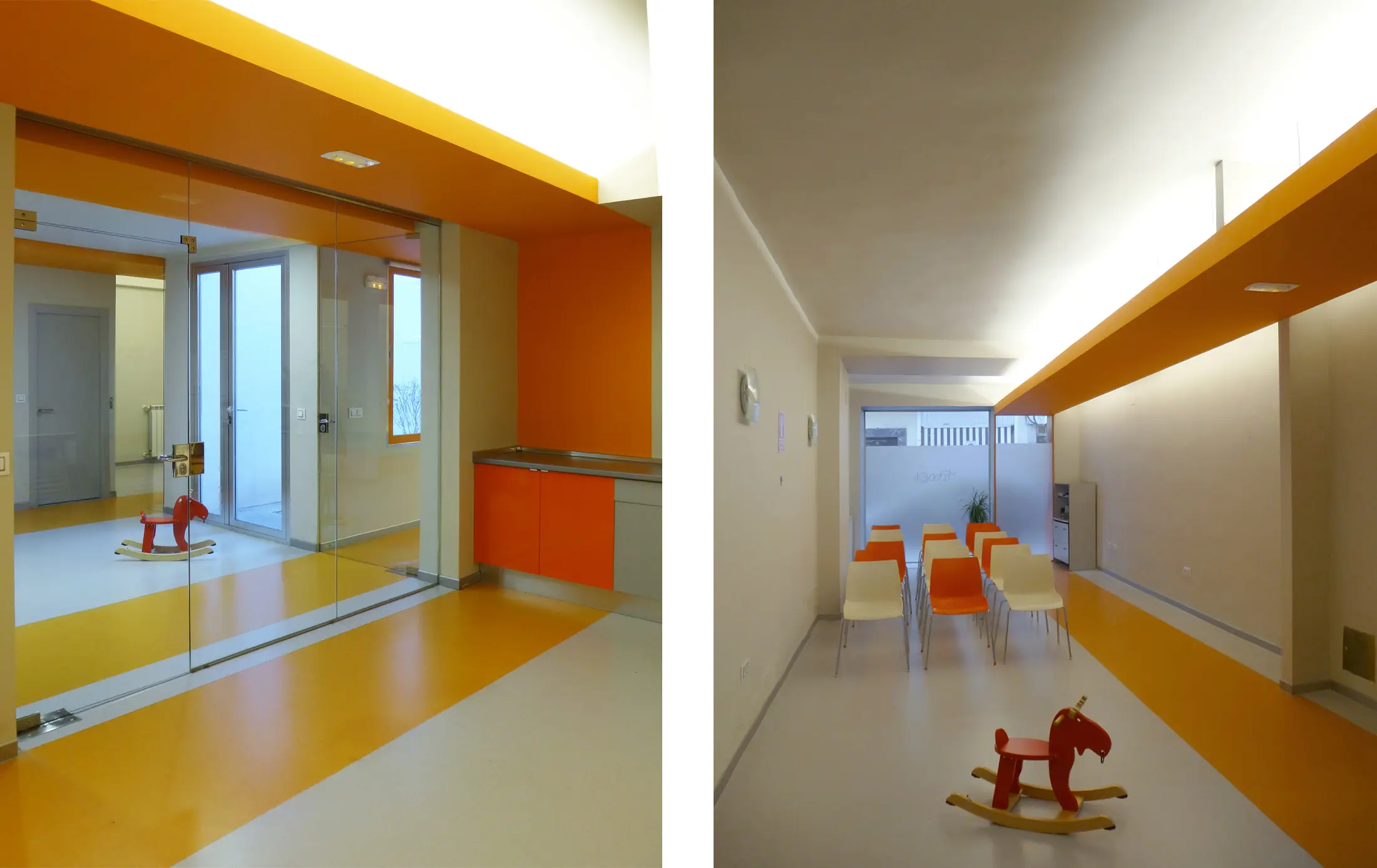 Izquierda: Una habitación moderna con suelo naranja y blanco, puertas de cristal, armarios y un caballo balancín rojo. Derecha: Un comedor con mesas blancas, sillas naranjas y el mismo caballo balancín rojo sobre el suelo naranja y blanco.